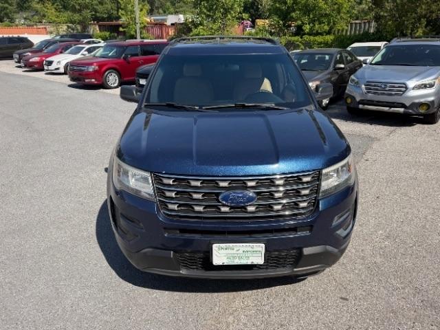 Ford Explorer Base FWD 2017
