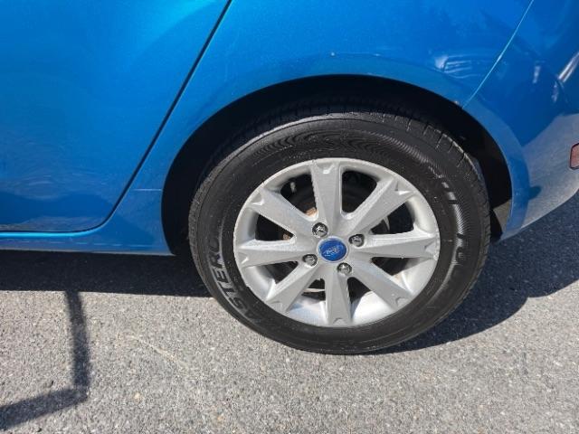 Ford Fiesta SE Hatchback 2013