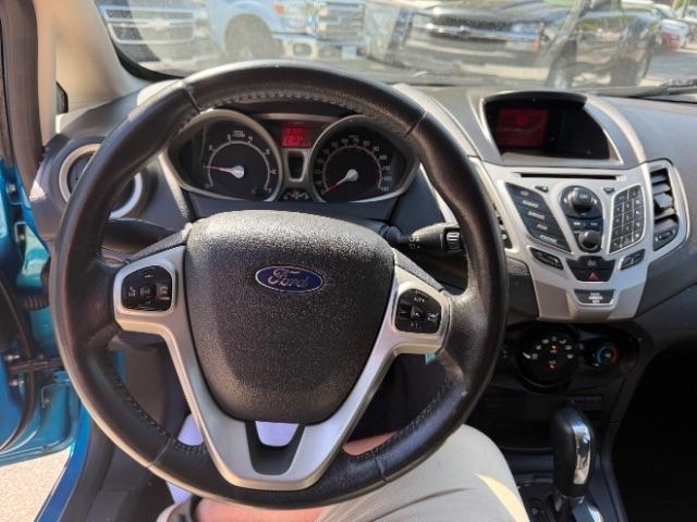 Ford Fiesta SE Hatchback 2013