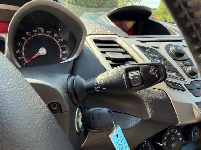 Ford Fiesta SE Hatchback 2013
