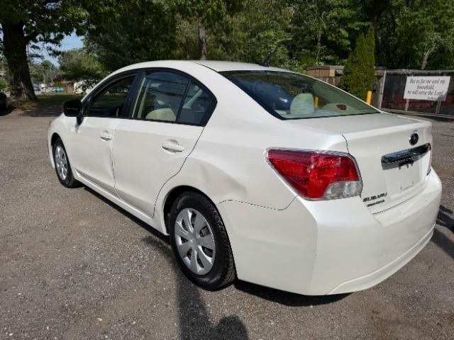 Subaru Impreza Base 4-Door 2012