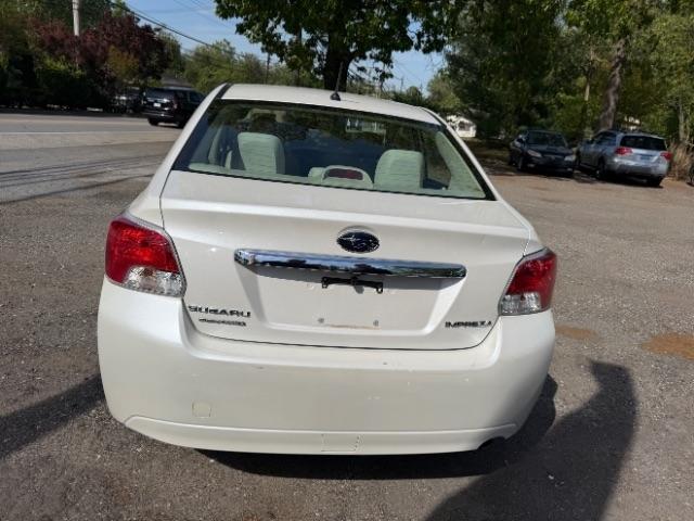 Subaru Impreza Base 4-Door 2012