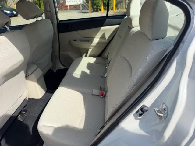 Subaru Impreza Base 4-Door 2012