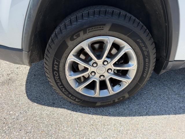 Jeep Grand Cherokee Limited 4WD 2015