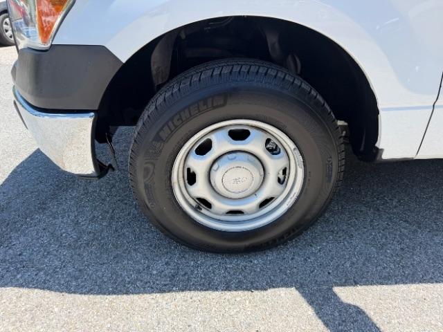Ford F-150 XL 8-ft. Bed 2WD 2014