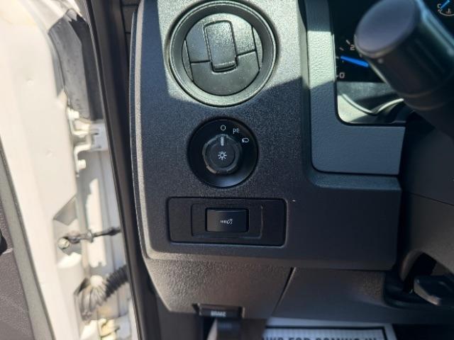 Ford F-150 XL 8-ft. Bed 2WD 2014