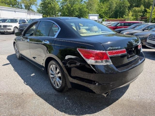 Honda Accord EX-L V-6 Sedan AT 2011