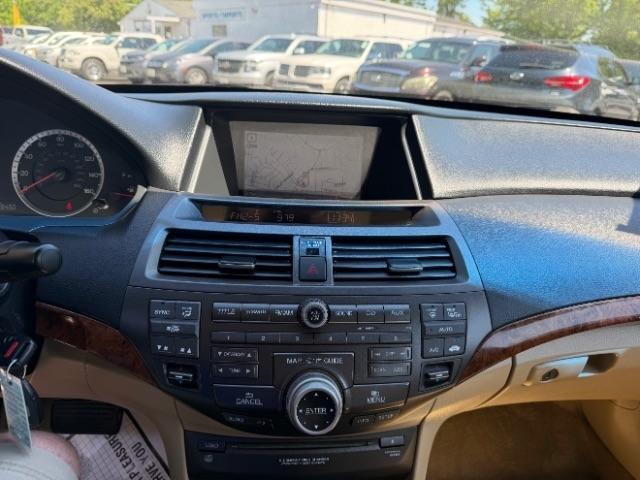 Honda Accord EX-L V-6 Sedan AT 2011
