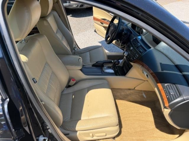 Honda Accord EX-L V-6 Sedan AT 2011