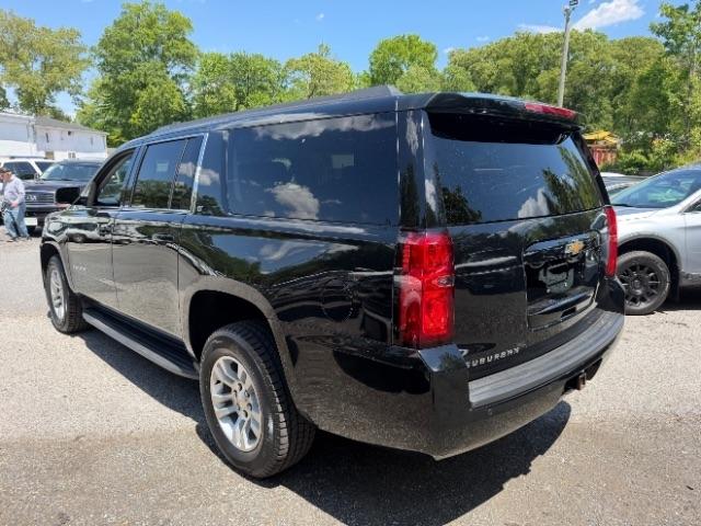 Chevrolet Suburban LT 4WD 2019
