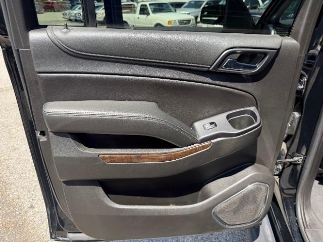 Chevrolet Suburban LT 4WD 2019