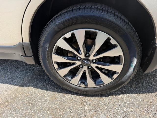 Subaru Outback 2.5i Limited 2015