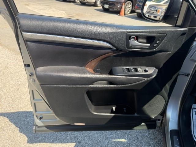 Toyota Highlander Limited Platinum AWD V6 2017