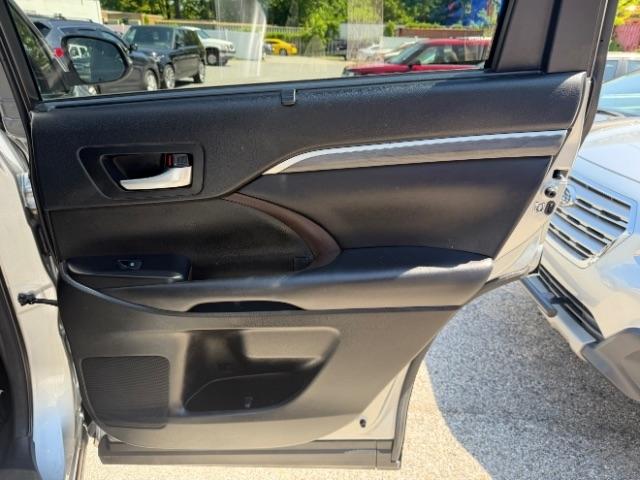 Toyota Highlander Limited Platinum AWD V6 2017