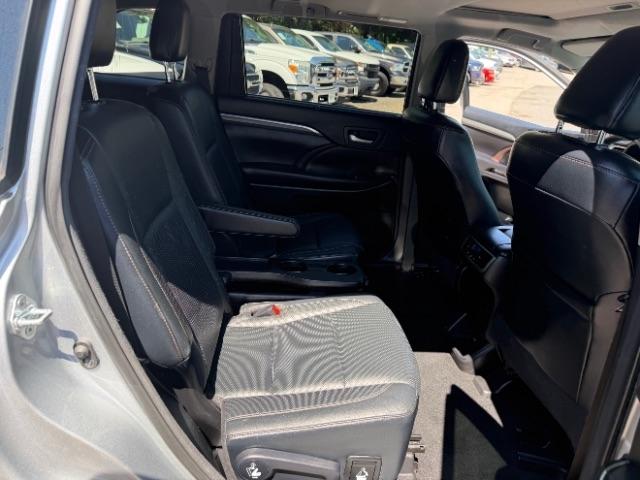 Toyota Highlander Limited Platinum AWD V6 2017