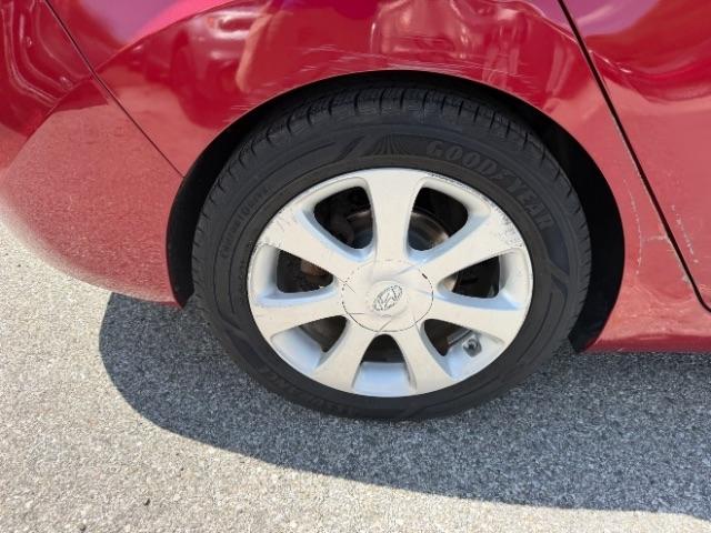 Hyundai Elantra Limited 2013