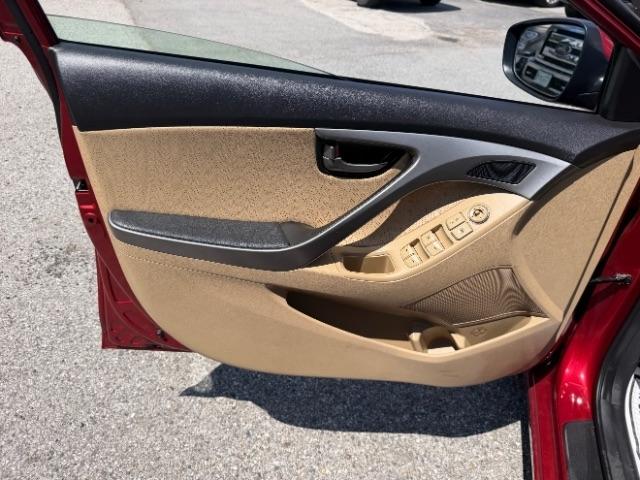 Hyundai Elantra Limited 2013