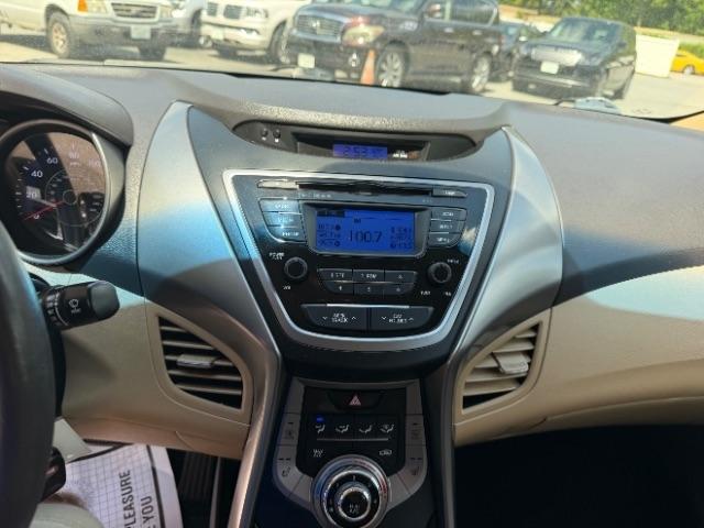 Hyundai Elantra Limited 2013