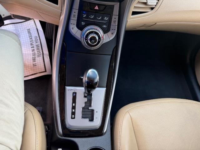Hyundai Elantra Limited 2013