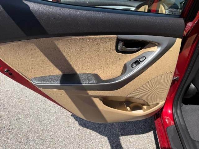 Hyundai Elantra Limited 2013