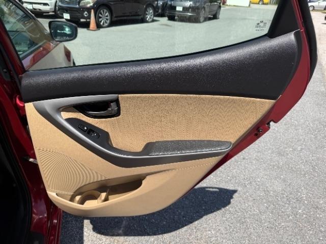 Hyundai Elantra Limited 2013