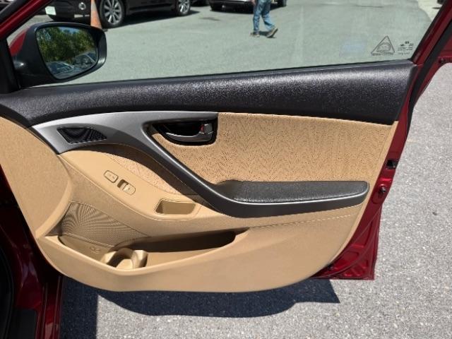 Hyundai Elantra Limited 2013