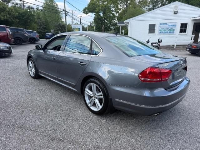 Volkswagen Passat 2.0L TDI SEL2 2012
