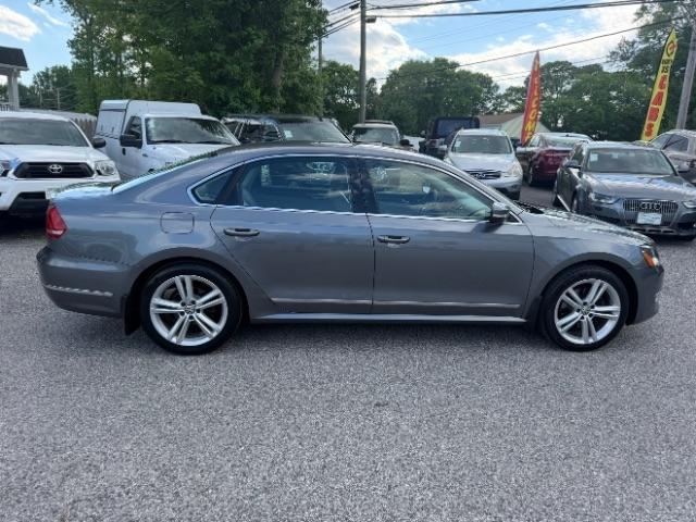 Volkswagen Passat 2.0L TDI SEL2 2012