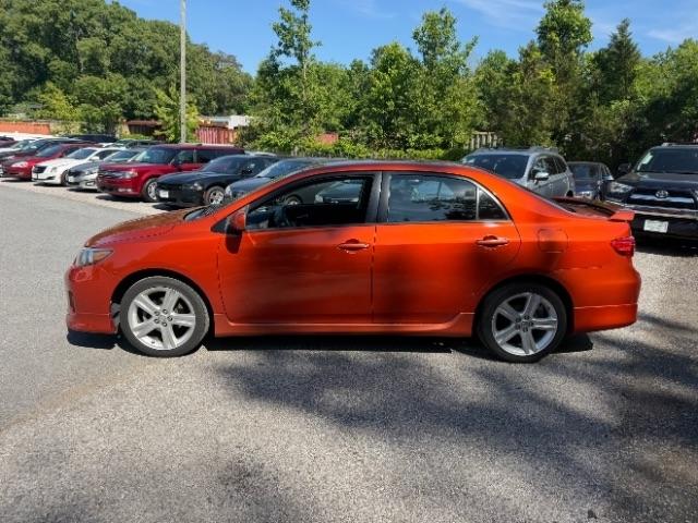 Toyota Corolla L 5-Speed MT 2013