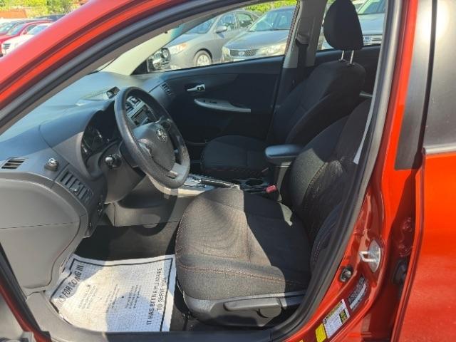 Toyota Corolla L 5-Speed MT 2013