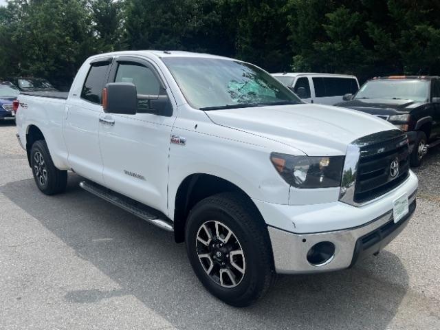 Toyota Tundra Tundra-Grade 5.7L Double Cab 2WD 2011