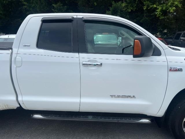 Toyota Tundra Tundra-Grade 5.7L Double Cab 2WD 2011
