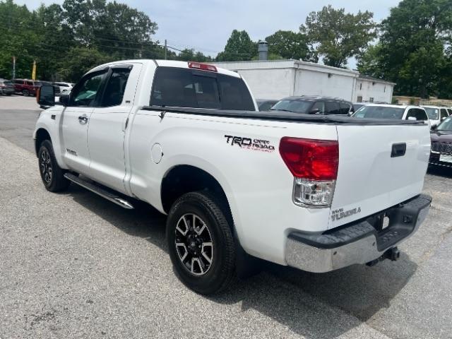 Toyota Tundra Tundra-Grade 5.7L Double Cab 2WD 2011