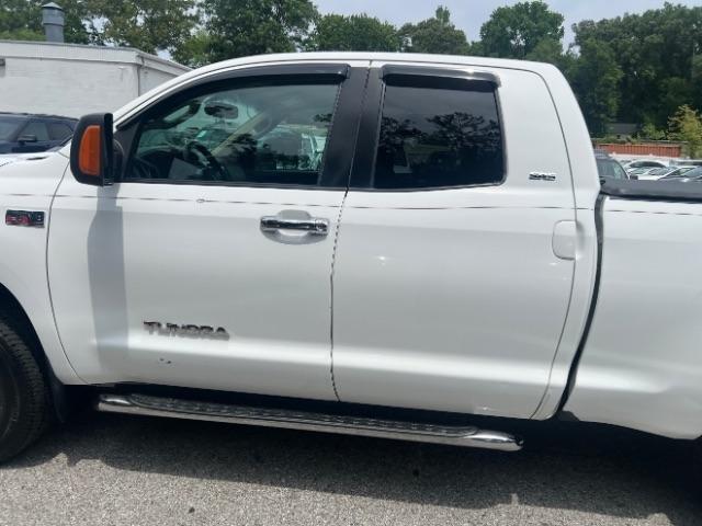 Toyota Tundra Tundra-Grade 5.7L Double Cab 2WD 2011
