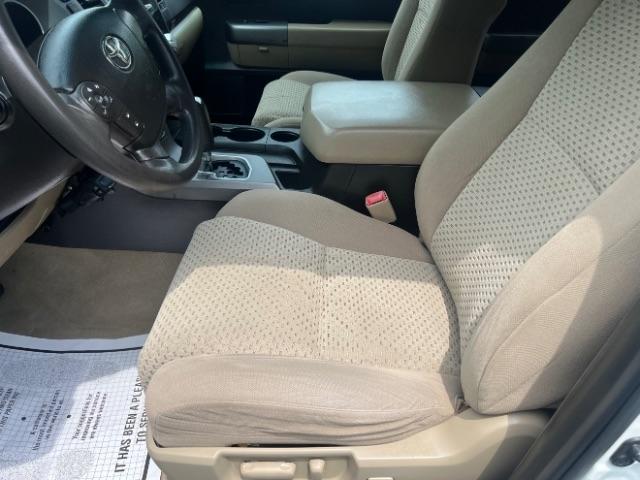 Toyota Tundra Tundra-Grade 5.7L Double Cab 2WD 2011