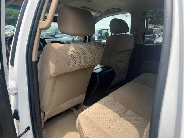 Toyota Tundra Tundra-Grade 5.7L Double Cab 2WD 2011