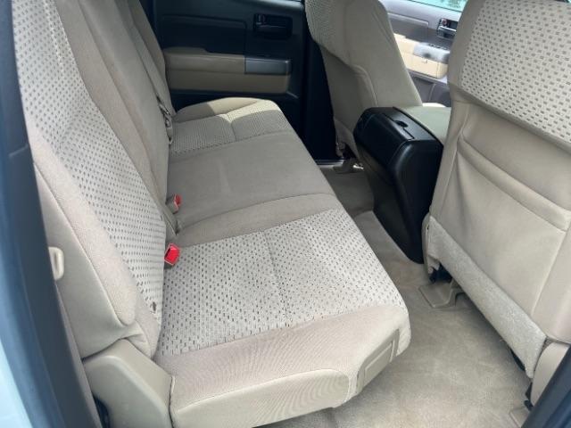 Toyota Tundra Tundra-Grade 5.7L Double Cab 2WD 2011