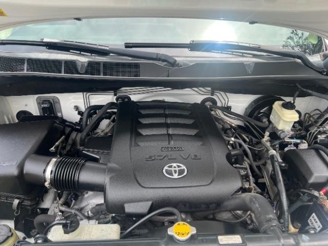 Toyota Tundra Tundra-Grade 5.7L Double Cab 2WD 2011