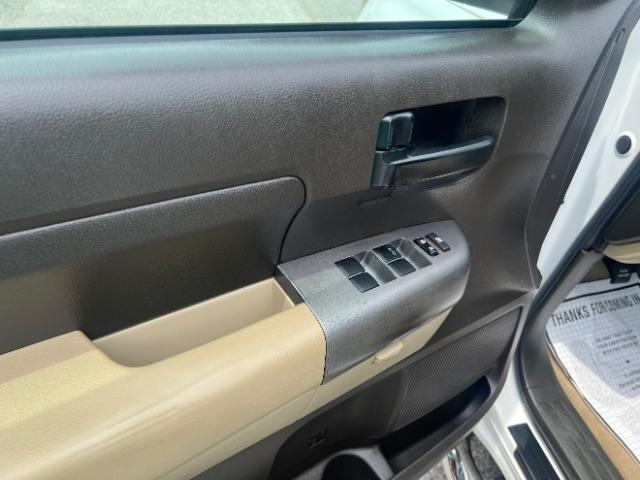 Toyota Tundra Tundra-Grade 5.7L Double Cab 2WD 2011