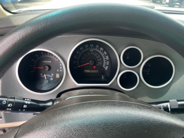 Toyota Tundra Tundra-Grade 5.7L Double Cab 2WD 2011