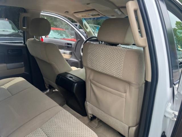 Toyota Tundra Tundra-Grade 5.7L Double Cab 2WD 2011
