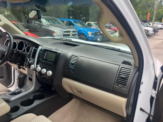 Toyota Tundra Tundra-Grade 5.7L Double Cab 2WD 2011