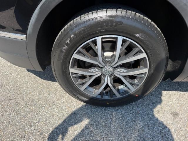 Volkswagen Tiguan SEL 4Motion AWD 2018