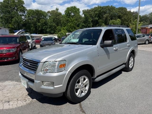 Ford Explorer XLT 4.0L 2WD 2010