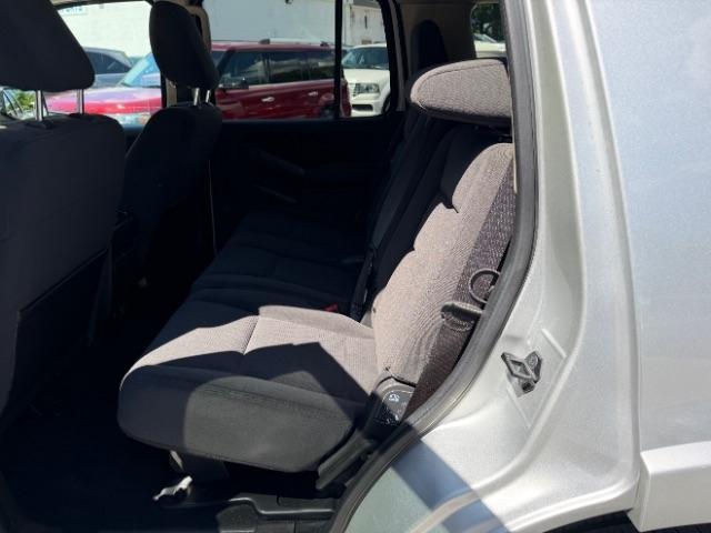 Ford Explorer XLT 4.0L 2WD 2010