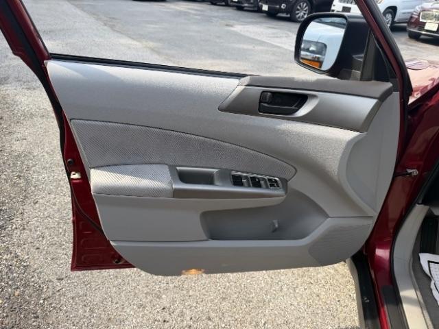Subaru Forester 2.5X 2010