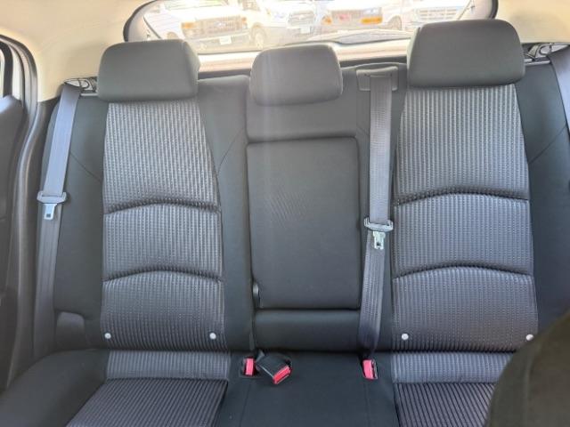 Mazda MAZDA3 i Touring AT 5-Door 2014