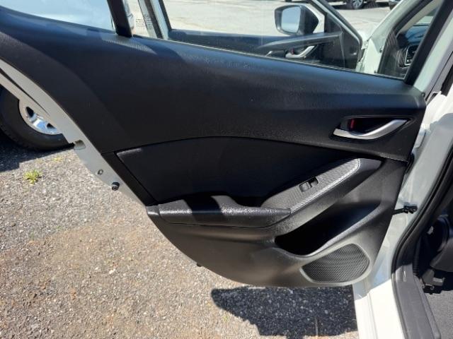 Mazda MAZDA3 i Touring AT 5-Door 2014