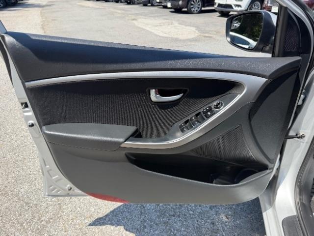 Hyundai Elantra GT A/T 2016