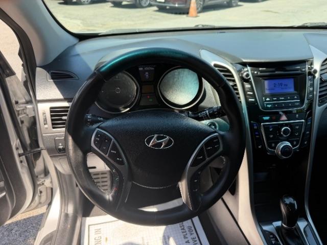 Hyundai Elantra GT A/T 2016